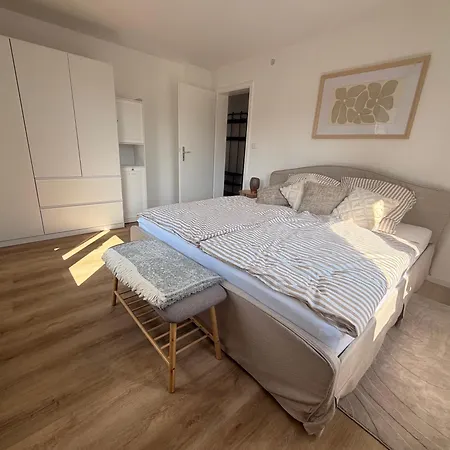 Cozy Schramberg